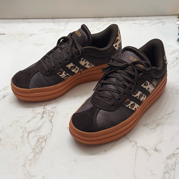 Adidas Leopard VL Court Bold
Sneaker - Women's 7 - Picture 2 of 7